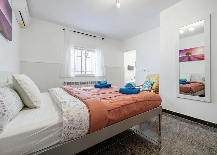 Masia Costa Daurada Feriehus *